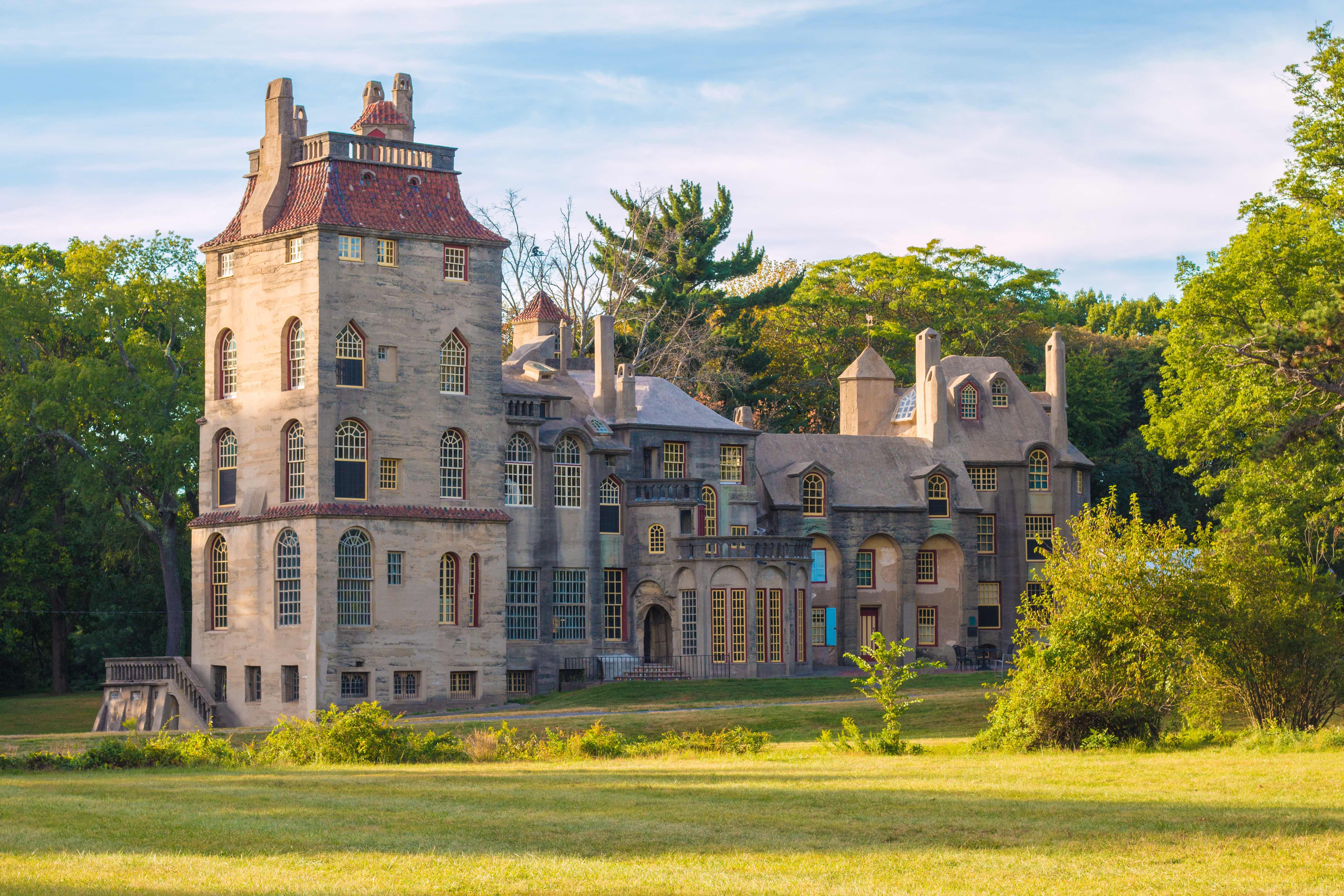 A Tour of Fonthill Castle, the Home of a 19th-Century Archaeologist Full of Eclectic Wonders - Vimarsana News
