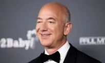 3 Daily Habits That Make Jeff Bezos More Productive Than You
