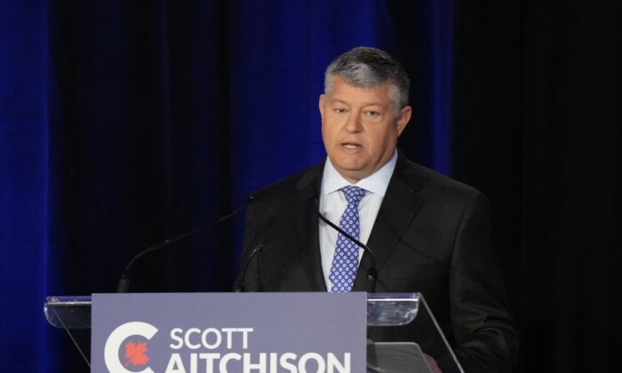 Conservative leadership hopeful Scott Aitchison takes part in the Conservative Party of Canada French-language leadership debate in Laval, Quebec on May 25, 2022. (The Canadian Press/Ryan Remiorz)