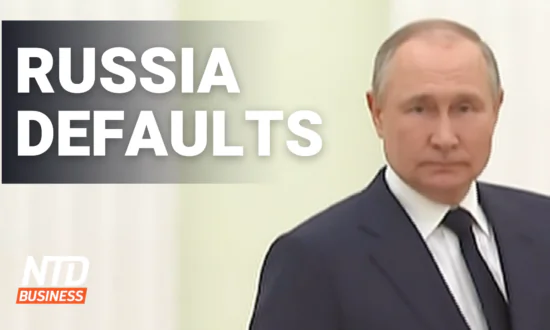Russian Default: 1st time in 100+ Yrs; Firms Paying Abortion Costs Face Legal Fights | NTD Business