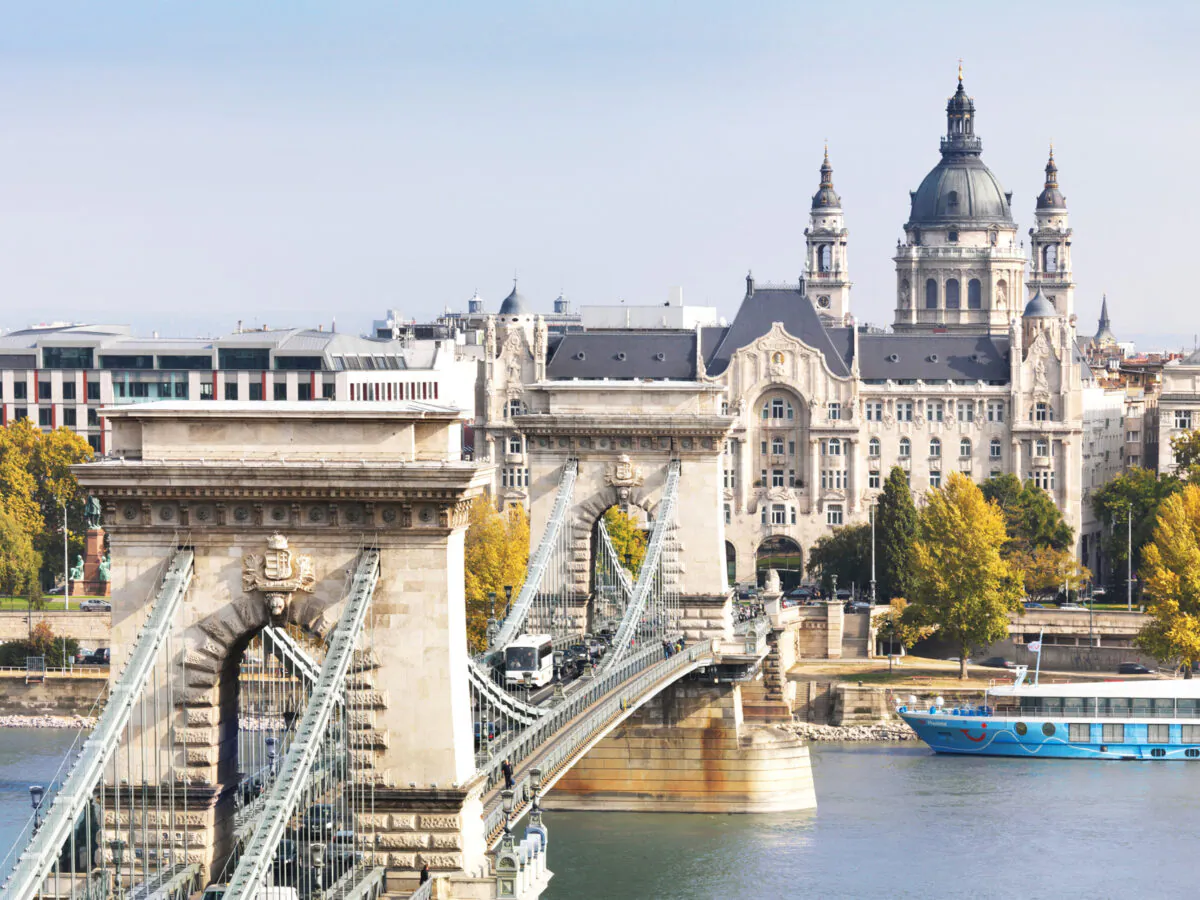 The Four Seasons Gresham Palace at the end of the Szechenyi Chain Bridge. (Four Seasons)