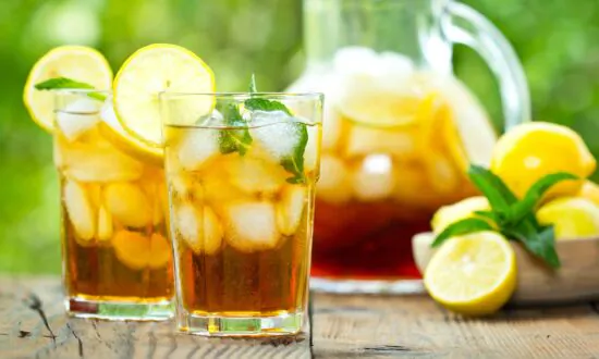 How to Make Sun Tea so It Is Bacteria-Free and Safe to Drink