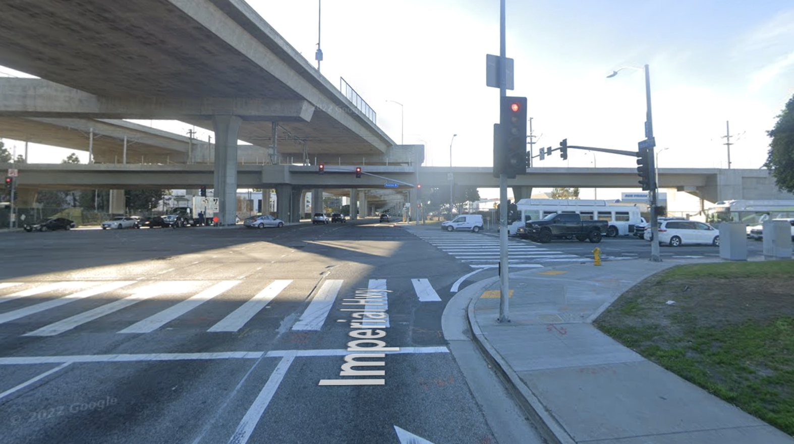 At Least 20 Injured When Bus Collides With Big Rig Near Los Angeles Airport - Vimarsana News