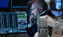 ‘Good News Is Bad News’: Stocks Resume Selloff on Fed Rate Hike Fears After Jobless Claims Plunge to 5-Month Low
