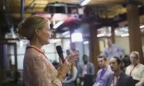 8 Master Tips on How to Get Paid for Public Speaking