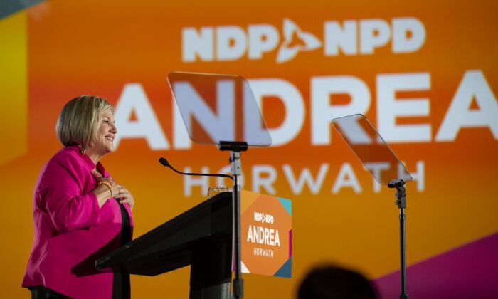 Andrea Horwath, Ontario NDP Leader, announces her resignation as party leader during her campaign event in Hamilton, Ont., June 2, 2022. (The Canadian Press/Tara Walton)