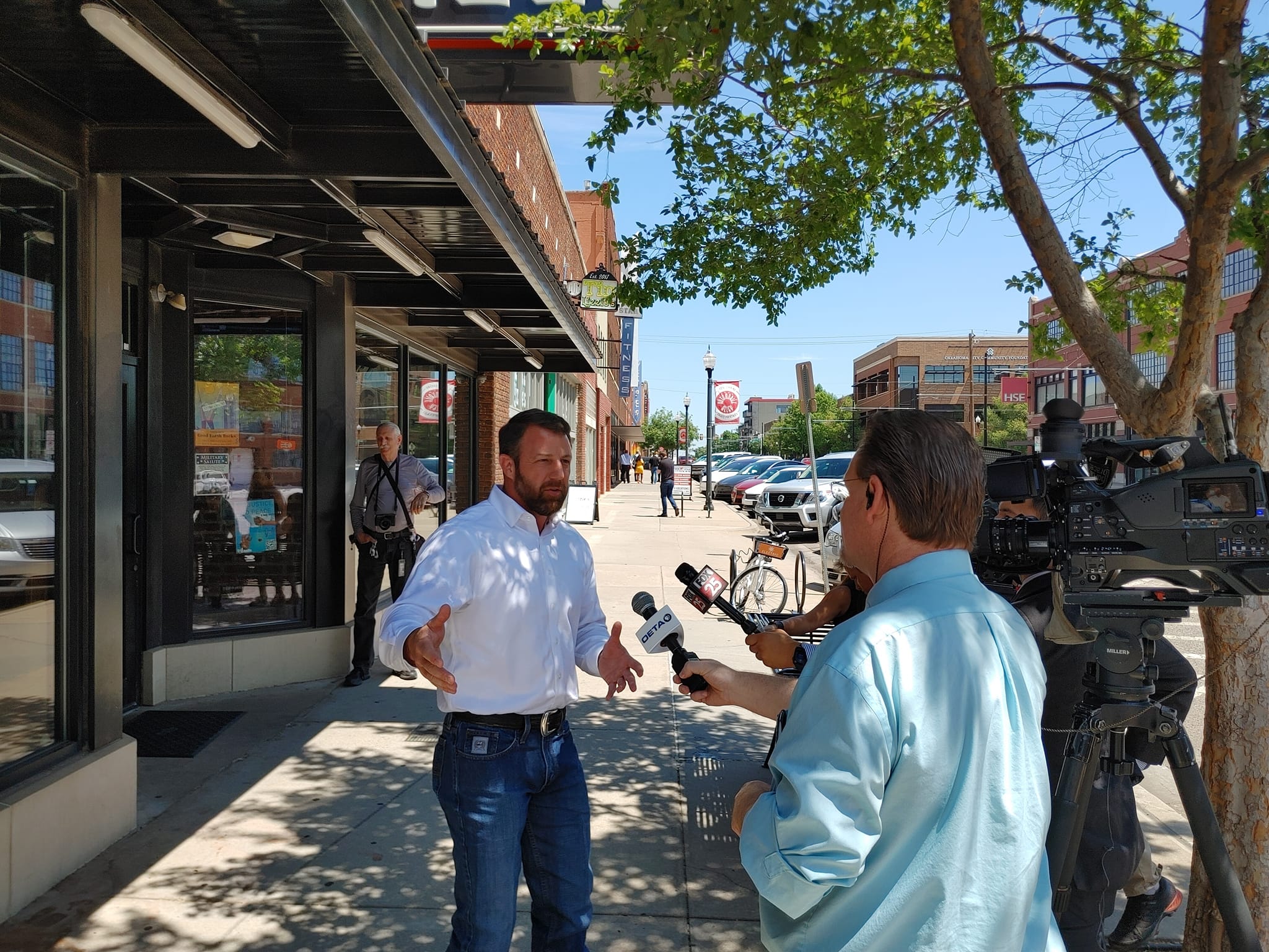 Oklahoma Voters Cast Their Ballots in Multiple High-Profile Races - Vimarsana News