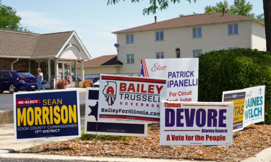 Trump-Endorsed Darren Bailey to Face Pritzker in Illinois Governor Election