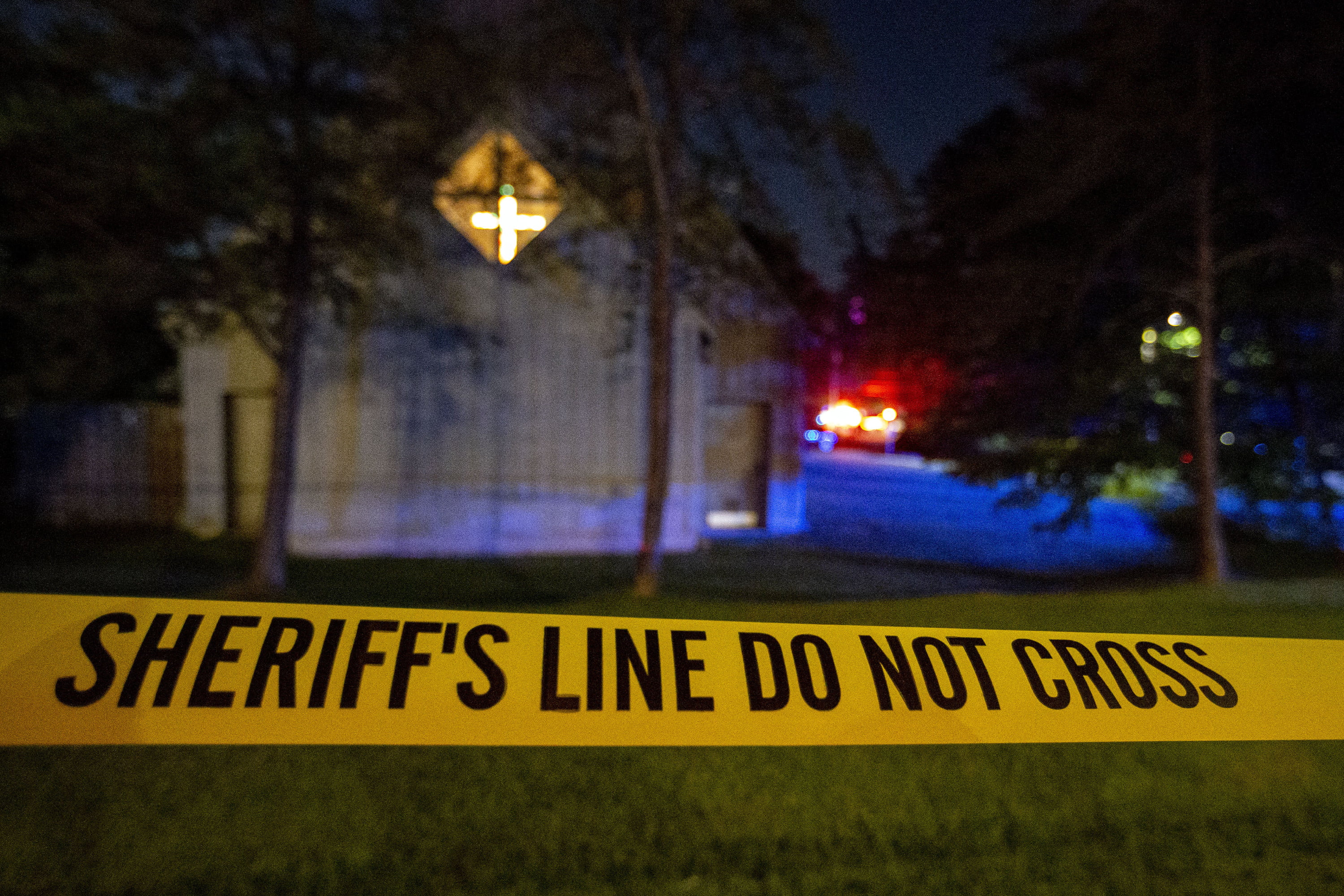Police Praise Alabama Churchgoer Who Subdued Active Shooter: 'He's a Hero' - Vimarsana News