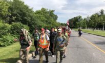 Veteran on Cross-Country Trek for Freedoms Joined by 1,000 Supporters on Last Leg of Journey: Photo Report