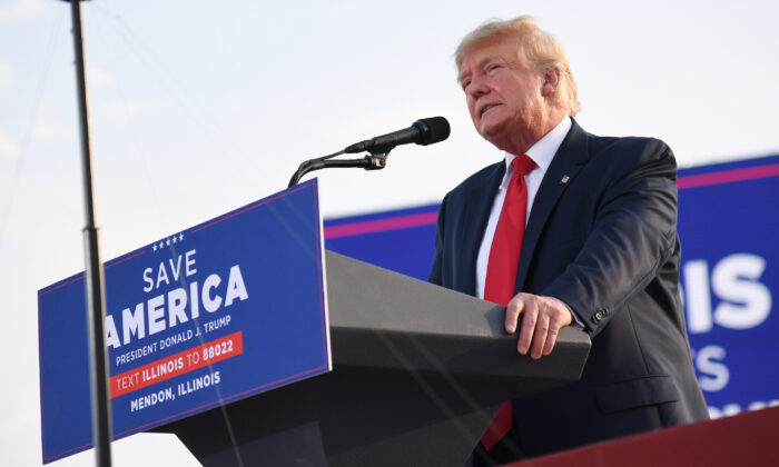 Former U.S. President Donald Trump gives remarks during a Save America Rally at the Adams County Fairgrounds in Mendon, Ill., on June 25, 2022. (Michael B. Thomas/Getty Images)