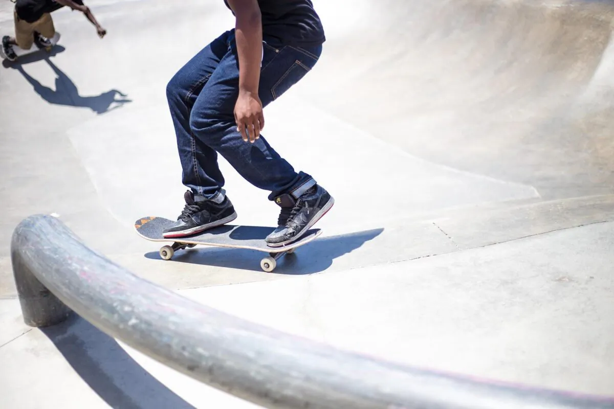 A stock image showing a skateboarding park. (Pixabay)