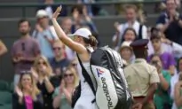 Swiatek’s 37-Match Win Streak Ends in Wimbledon’s 3rd Round