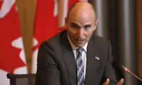 Canada’s Health Minister Urges Booster Shots Every 9 Months for Vaccine Status to Be ‘Up-to-Date’