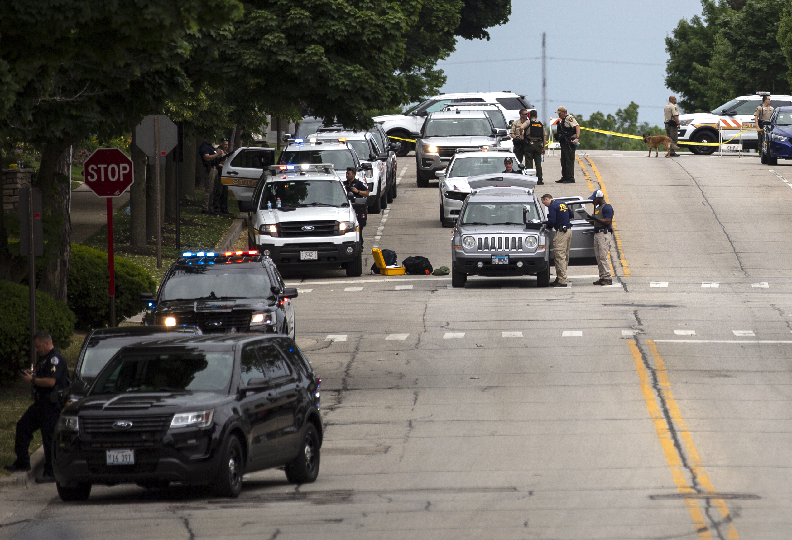Democrats Respond to Illinois Parade Shooting by Calling for More Gun Control Laws - Vimarsana News