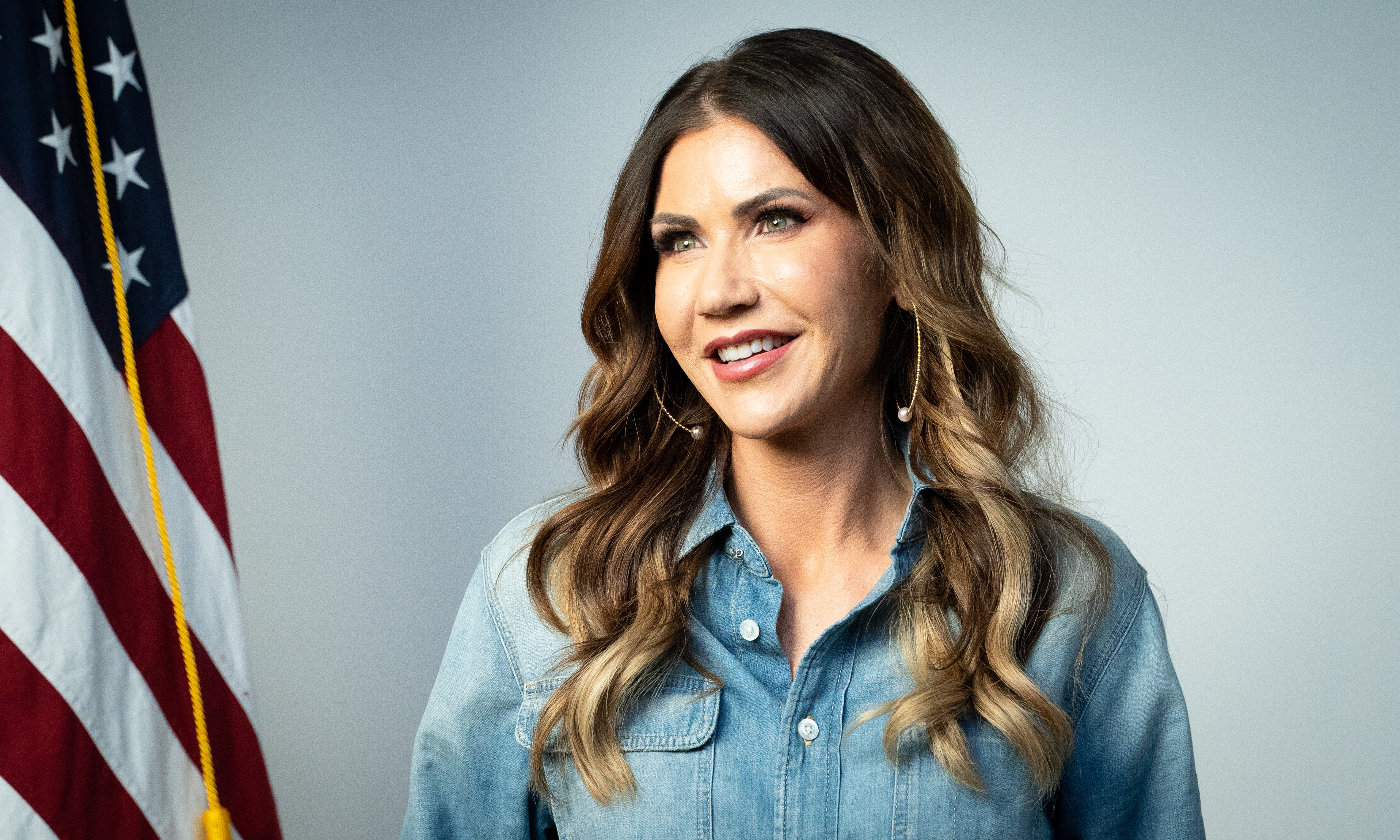 Kristi Noem Proposes Legislation to Restrict Chinese Purchase of US Farmland - Vimarsana News