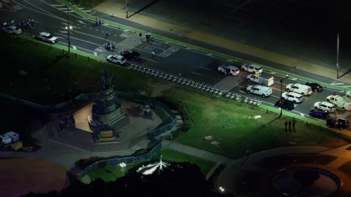 The Benjamin Franklin Parkway during the July 4th fireworks show in Philadelphia on July 4, 2022. (Courtesy of KYW)