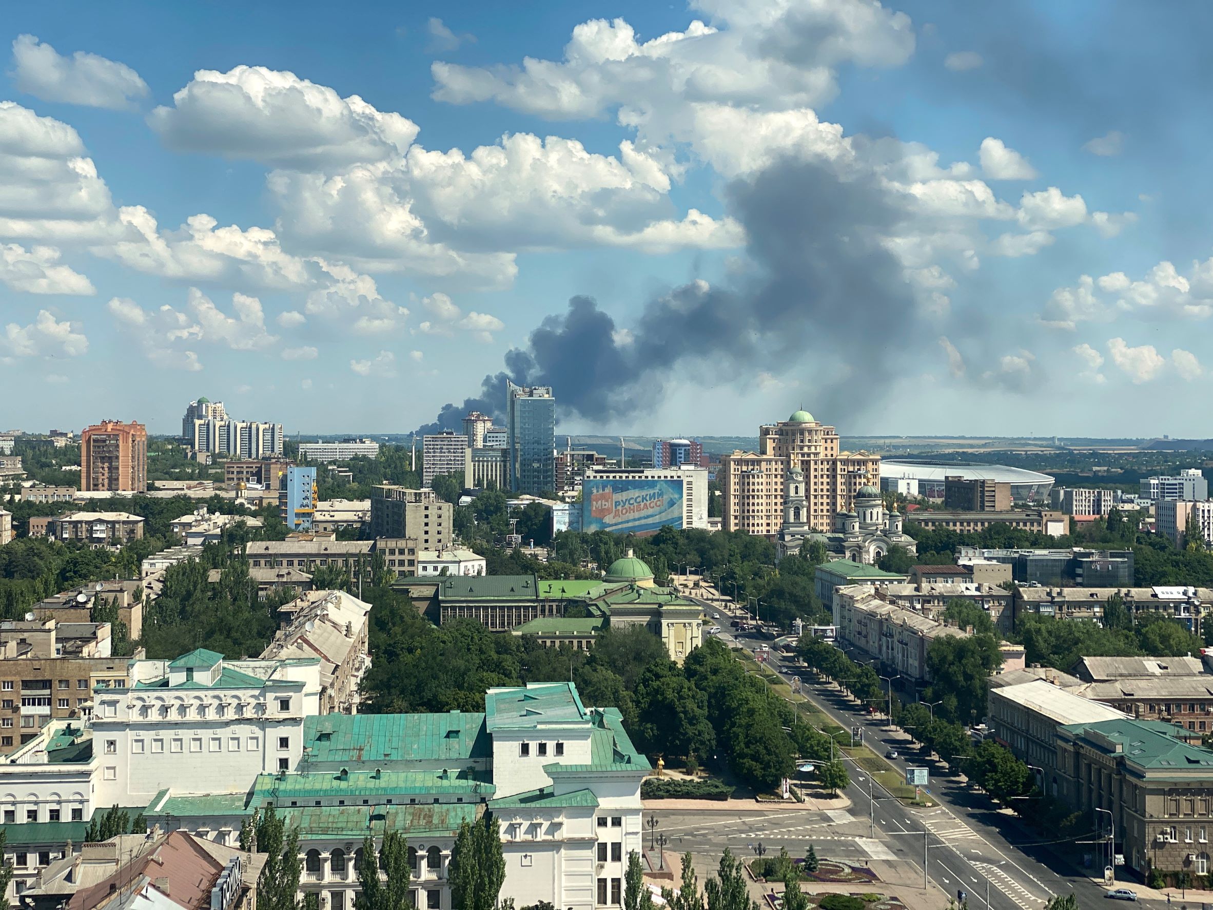 Russia Strikes Ukraine's Donetsk After Seizing Luhansk Region - Vimarsana News