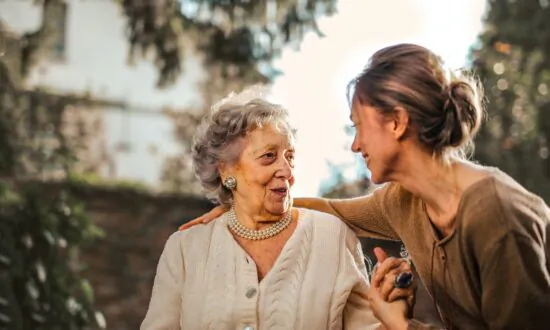 Age Magnificently With the Help of a Geriatric Care Manager