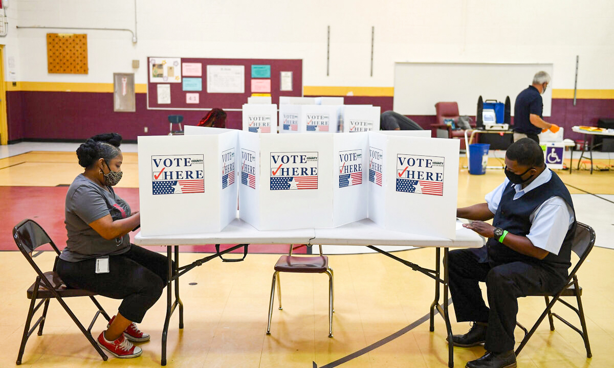 Discontented Moderates to Play Key Role in Midterms, Likely Hand House to Republicans: Analysts - Vimarsana News