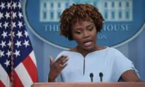 White House: Biden Weighing Options on China Tariffs; Highland Park Suspect Charged with Murder | NTD News Today