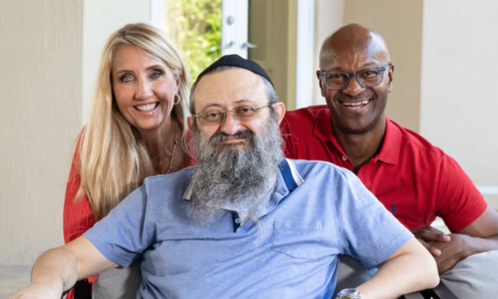 Vladimir Zelenko (C), Kevin Jenkins, and Ann Vandersteel. (Courtesy of the Zelenko Freedom Foundation)