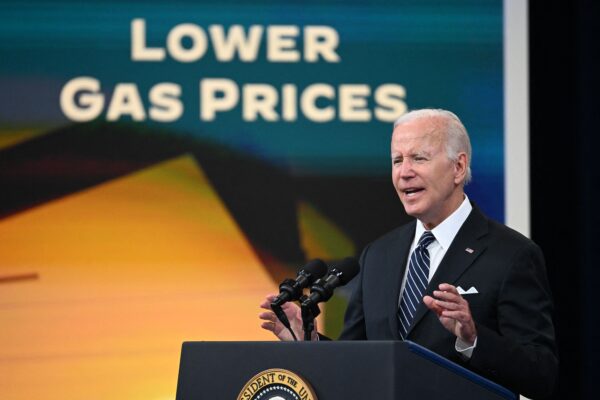 US-POLITICS-BIDEN-OIL-INFLATION