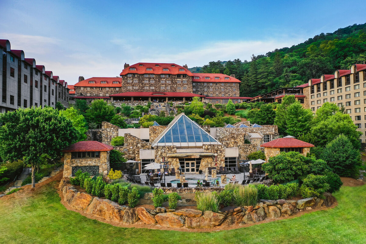 The Omni Grove Park Inn opened in 1913 and has transformed since then into one of the most historic and grand hotels in the South. Its subterranean spa is one of the best in the U.S., its golf course links sought after for play and its views of the Blue Ridge unparalleled. (Omni Grove Park Inn/TNS)