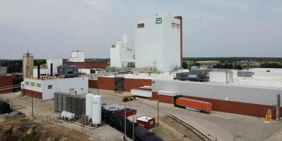 The Abbott Laboratories facility in Sturgis, Mich., on May 20, 2022. (Eric Cox/Reuters)