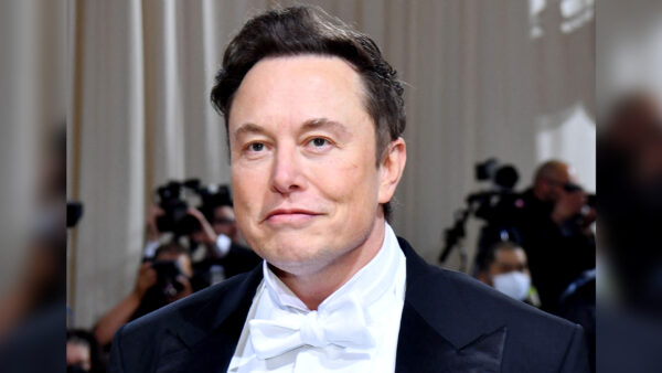 Elon Musk Reacts to Twitter Lawsuit Threat