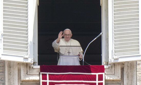 Pope Denies Resignation Rumors, Hopes to Visit Kyiv and Moscow