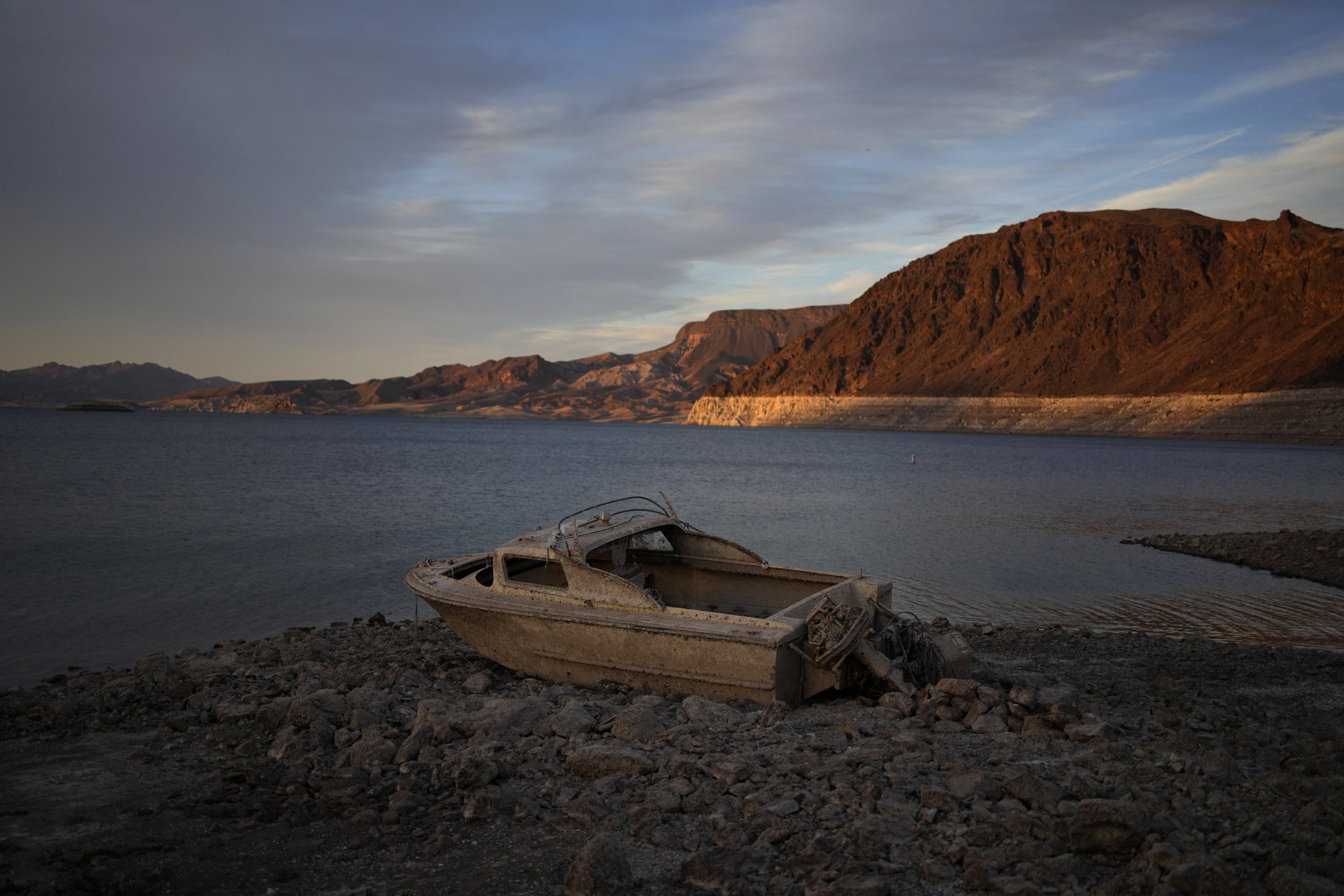 Body Near Lake Mead Swimming Site 3rd to Surface Since May - Vimarsana News
