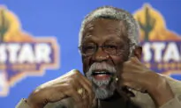 Bill Russell, NBA Great and Celtics Legend, Dies at 88