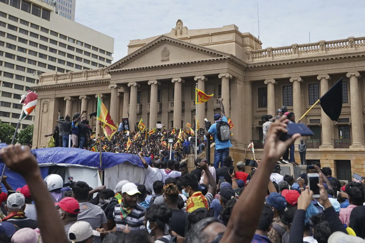 Protesters gather outside the presidents office in Colombo, Sri Lanka, on July 9, 2022. (Thilina Kaluthotage/AP Photo)