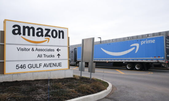 Amazon to Raise Seller Fees for Holidays Amid Rising Costs