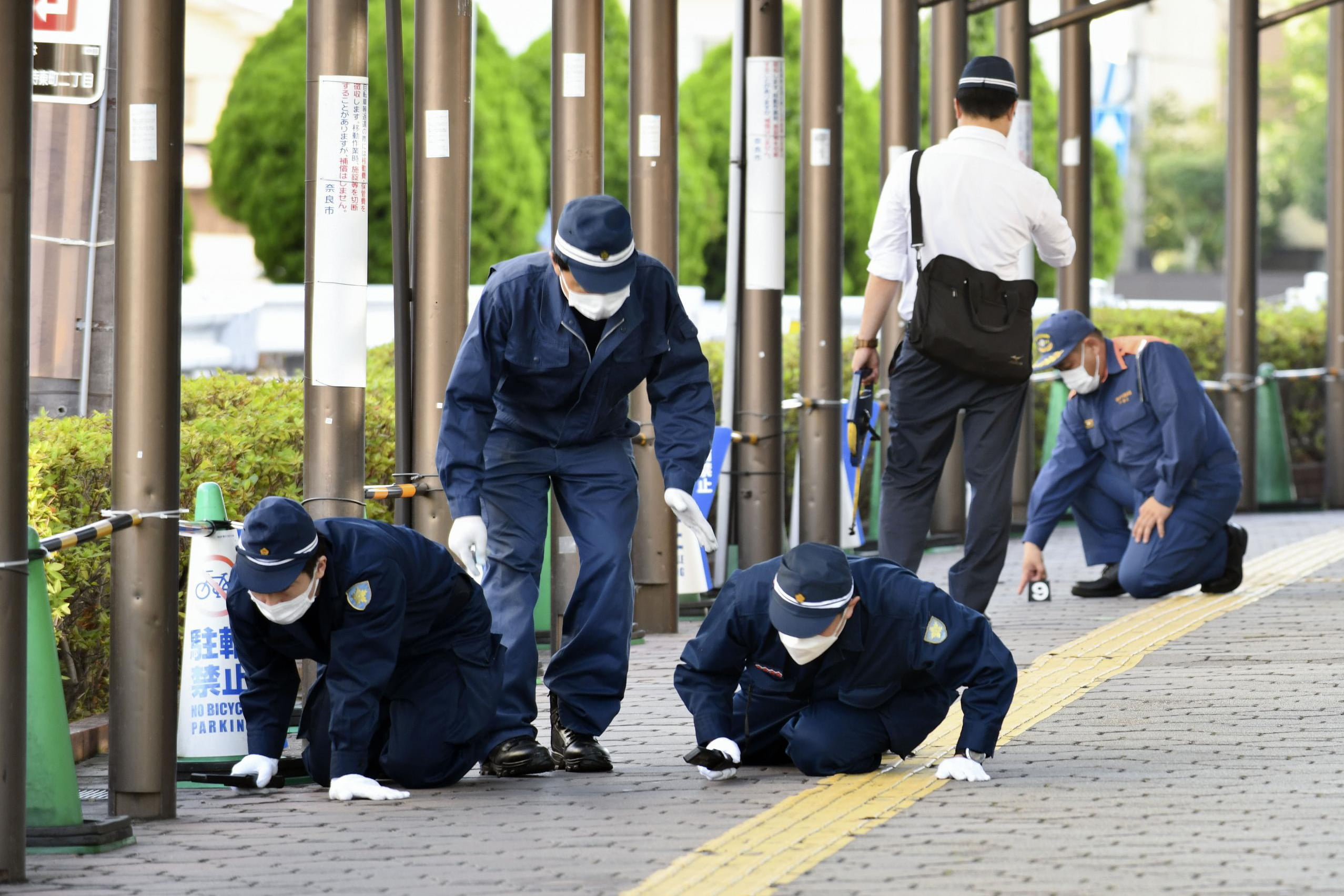 Japan Police Find Bullet Marks Near Abe Assassination Site - Vimarsana News