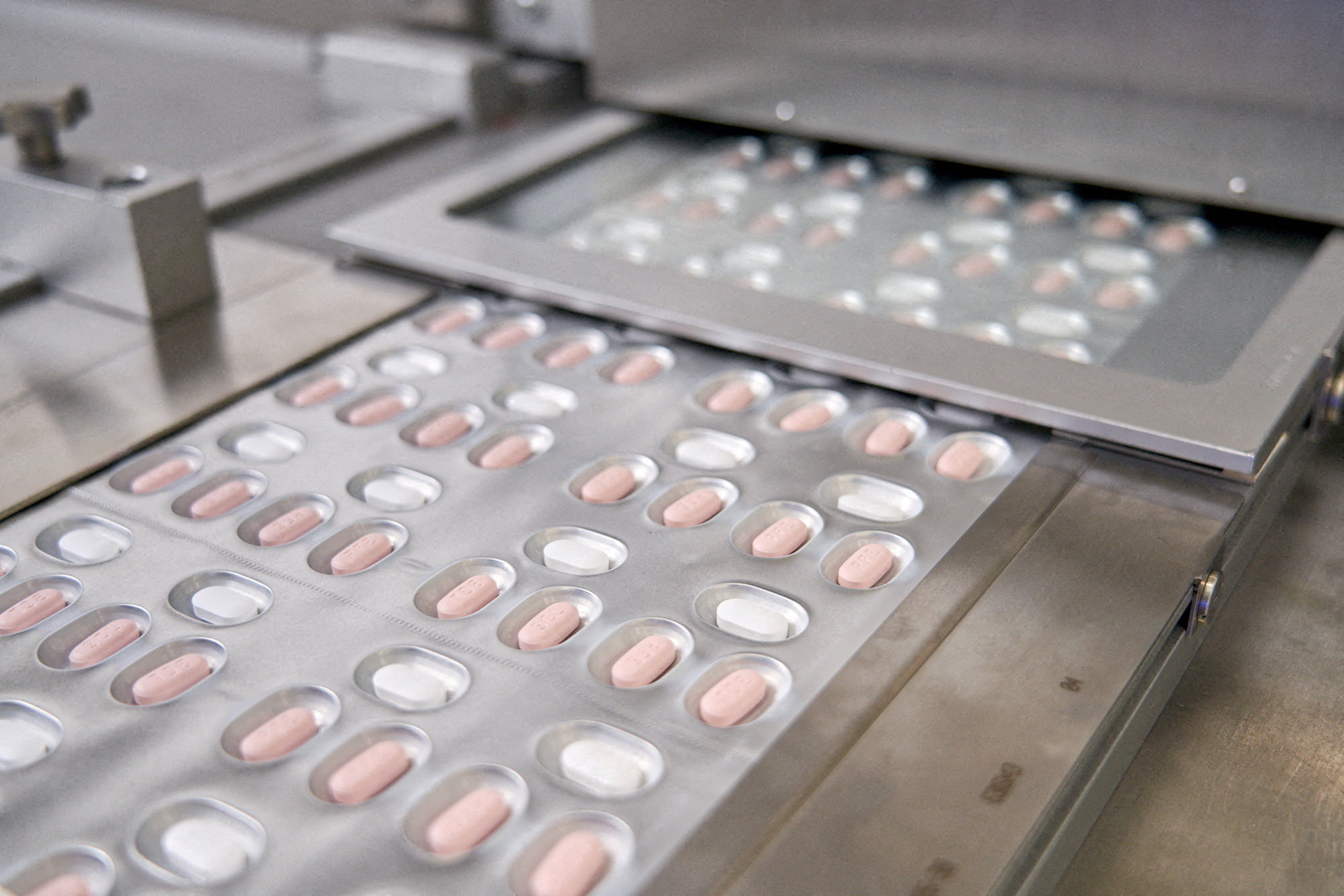 US to Pay Pfizer $2 Billion for 3.7 Million More Courses of Paxlovid - Vimarsana News