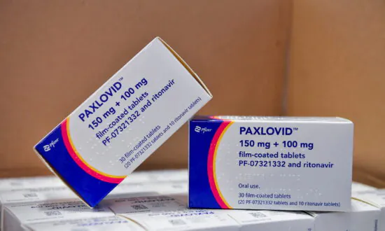 Paxlovid, Advertised for Mass Use, Has Contraindications With Hundreds of Drugs