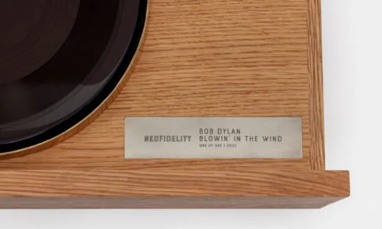 Bob Dylan’s Unique 2021 Disk Sells for $1.77 Million at Auction