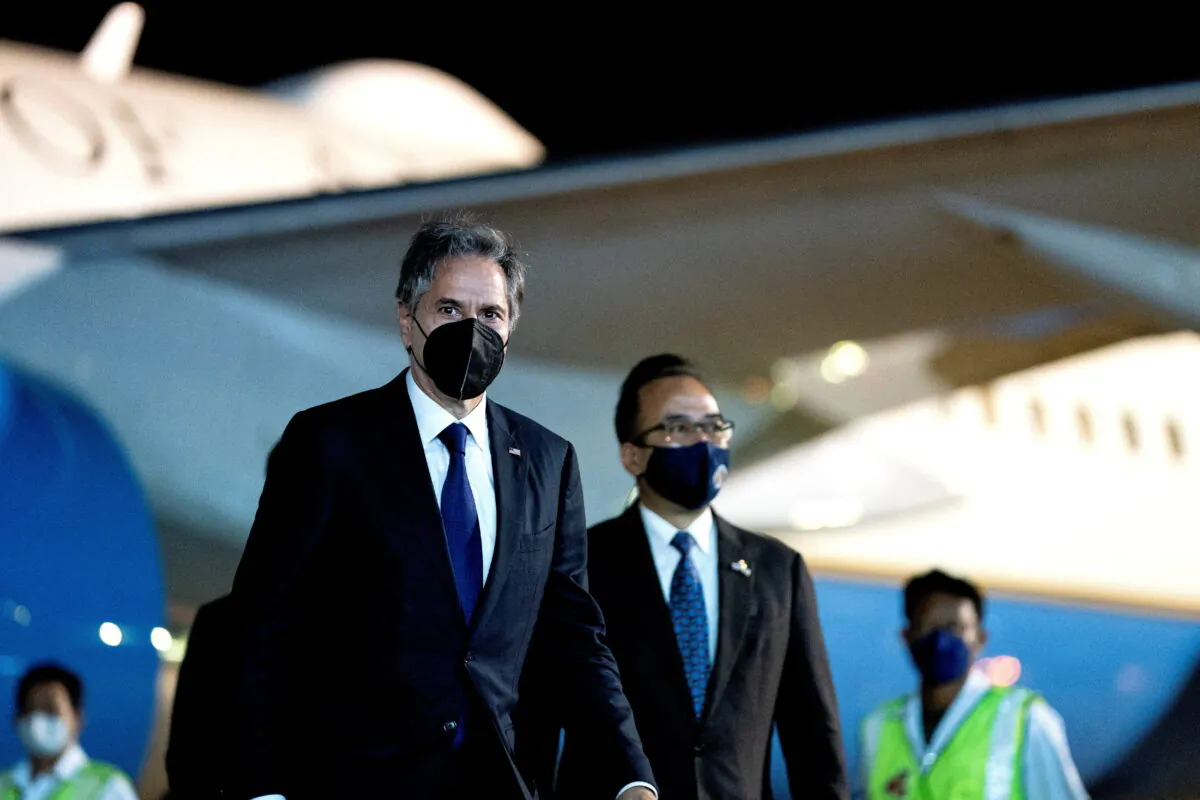 U.S. Secretary of State Antony Blinken arrives at Bangkok Don Mueang International Airport in Bangkok, Thailand, on July 9, 2022. (Stefani Reynolds/Pool via Reuters)