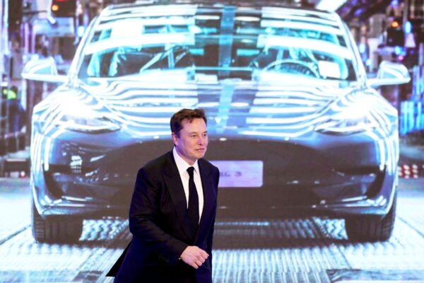 Elon Musk vende $ 6.9 mil millones en acciones de Tesla antes de la batalla judicial en Twitter
