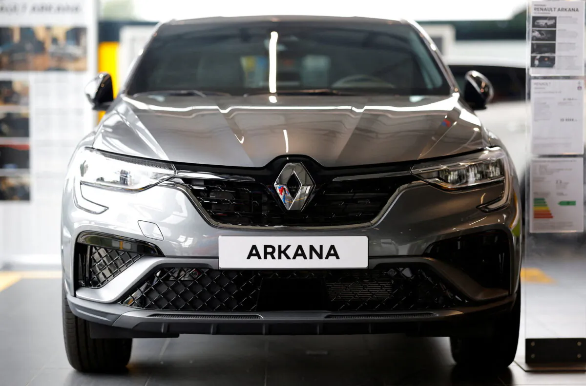 A Renault Arkana car at a dealership in Les Sorinieres, near Nantes, France, on June 7, 2022. (Stephane Mahe/Reuters)