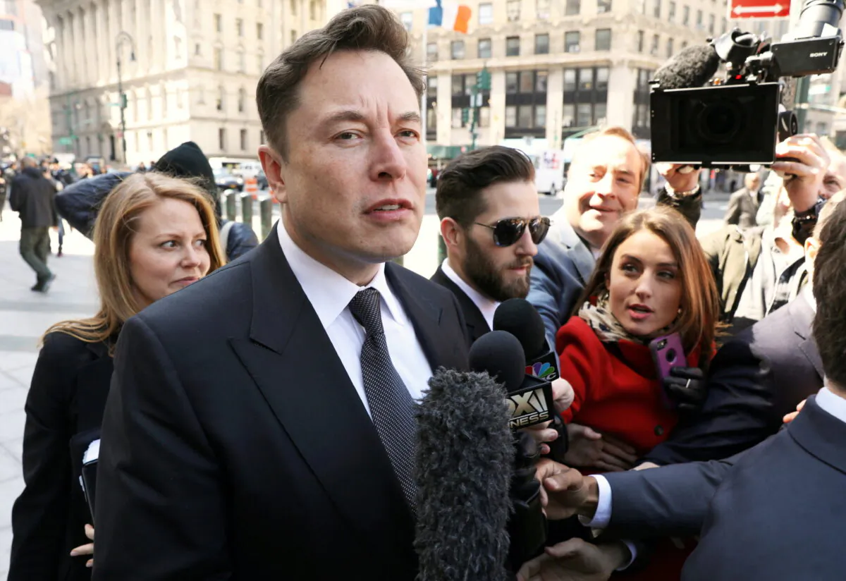 Tesla CEO Elon Musk arrives at Manhattan federal court for a hearing on his fraud settlement with the Securities and Exchange Commission (SEC) in New York on April 4, 2019. (Brendan McDermid/Reuters)