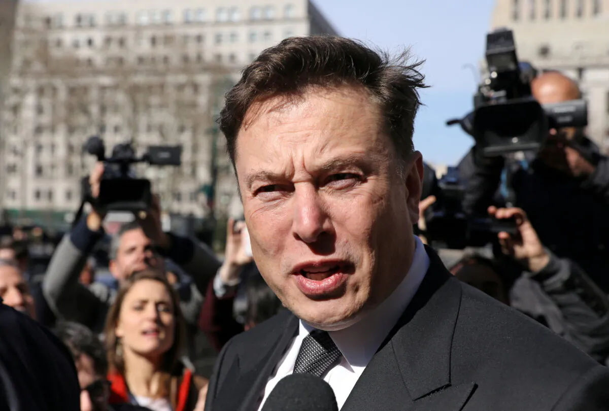 Tesla CEO Elon Musk leaves Manhattan federal court after a hearing on his fraud settlement with the Securities and Exchange Commission in New York City, on April 4, 2019. (Brendan McDermid/Reuters)