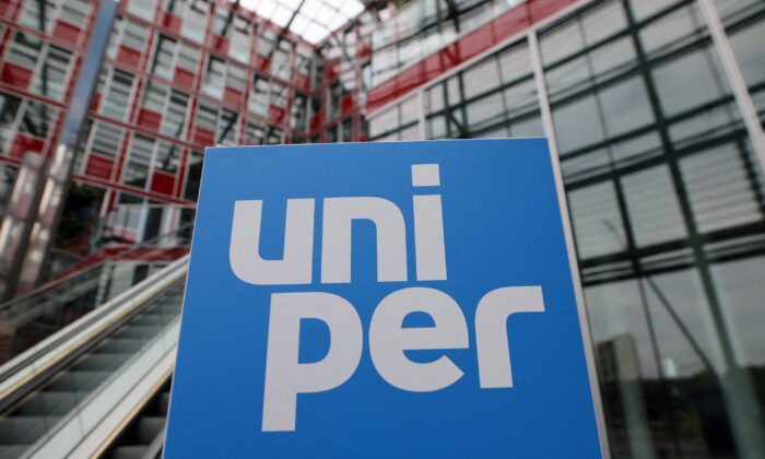 The Uniper logo in front of the utility's firm headquarters in Duesseldorf, Germany, on July 8, 2022. (Wolfgang Rattay/Reuters)