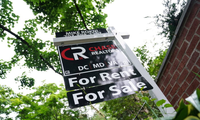A "For Rent, For Sale" sign is seen outside of a home in Washington, D.C., on July 7, 2022. (REUTERS/Sarah Silbiger)