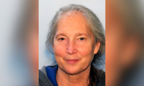 Search on for Woman After Child, Car Found Stuck in Alaska