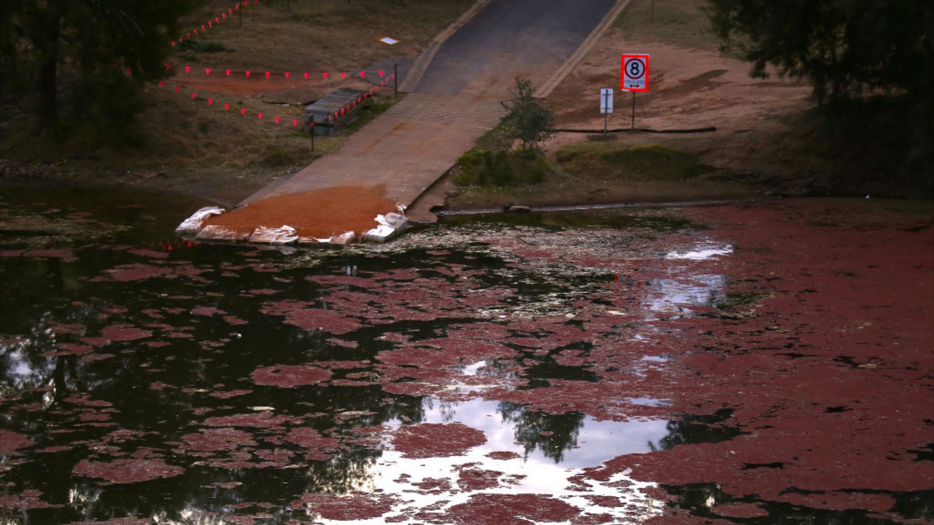 Australian Regional City's Water Supply Undrinkable as Works to Drain Contamination Continue - Vimarsana News