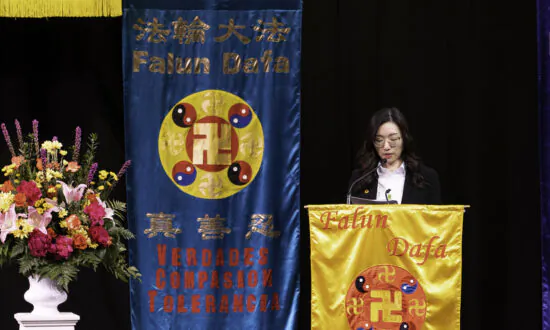 Over 1,300 Falun Dafa Adherents Attend Annual Conference in Toronto