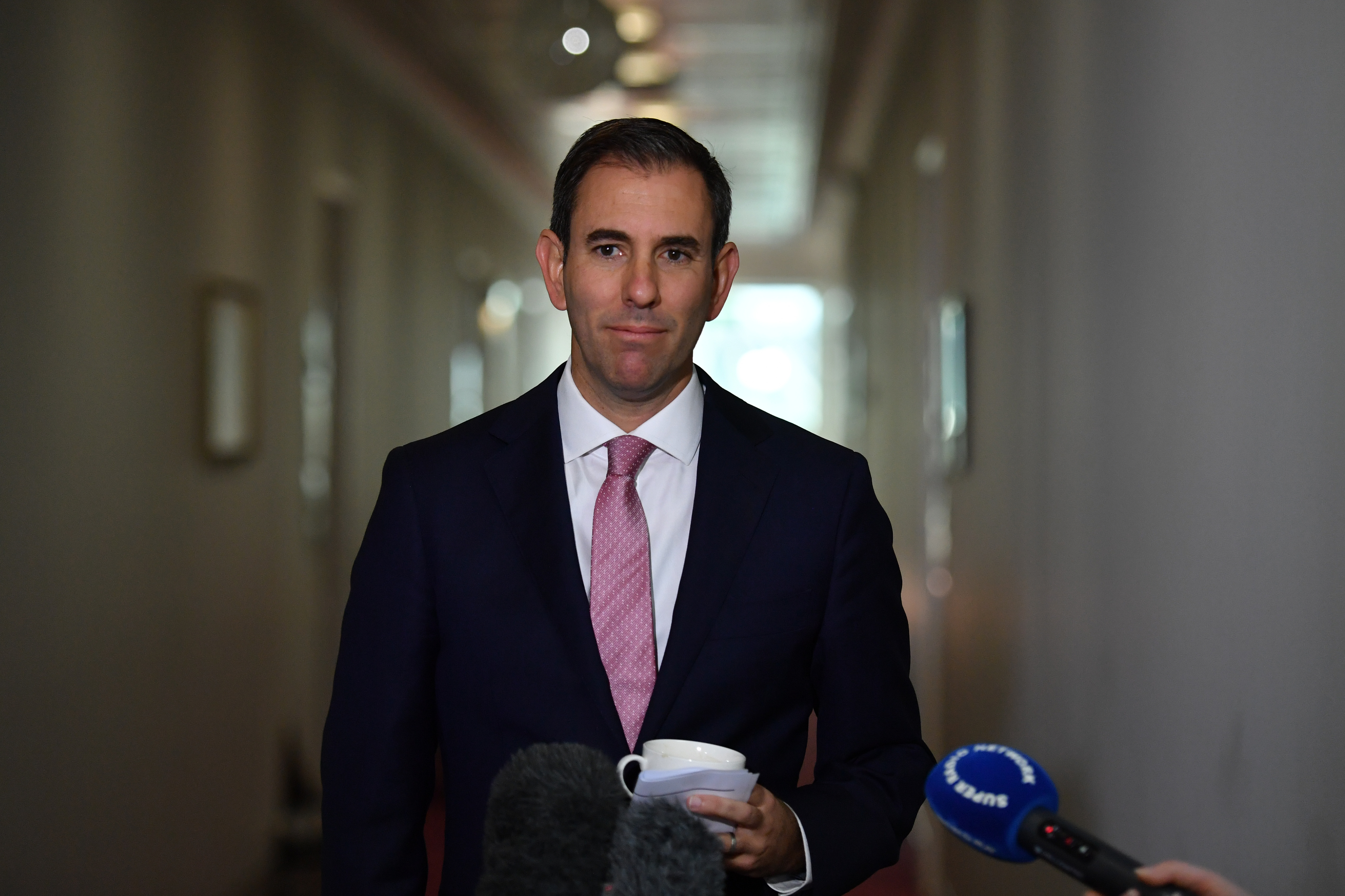 Australian Treasurer Hopes Inflation Situation Will Ease in 2023 - Vimarsana News